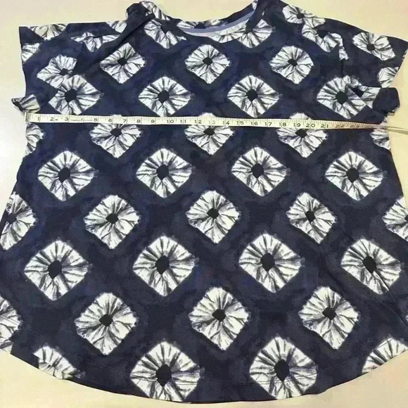 Kookaburra by Ugg Navy and white Print Tee Size 1X - Picture 3 of 5